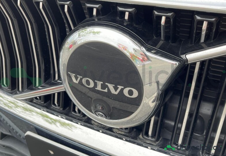 Volvo V60 Blue