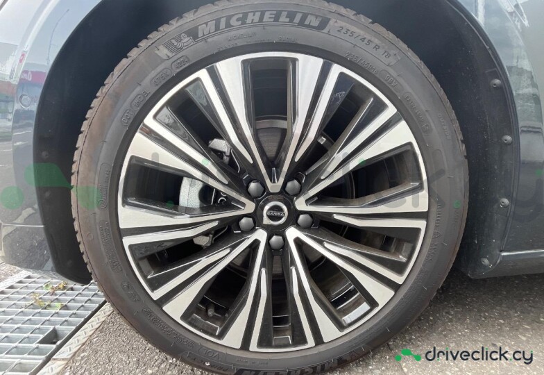 Volvo V60 Blue