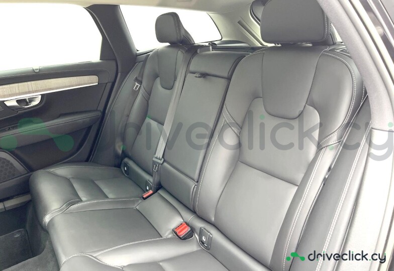 Volvo V90 Black