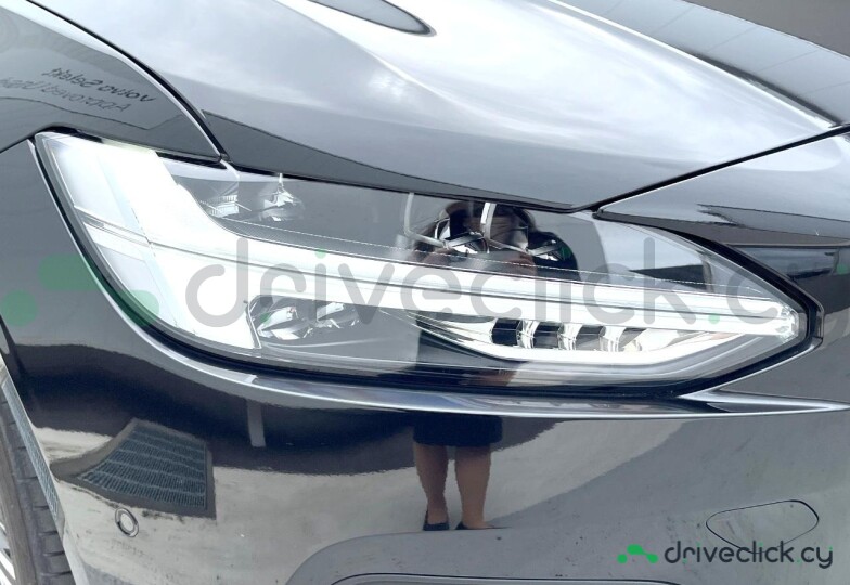 Volvo V90 Black