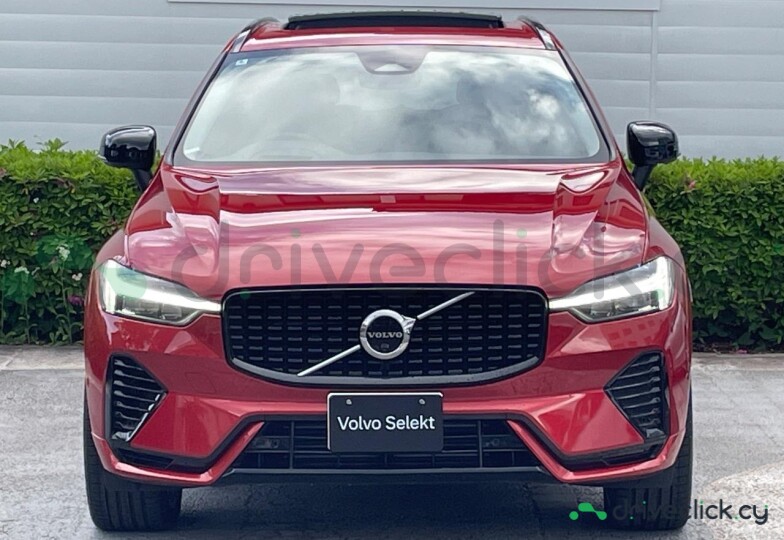 Volvo XC60 Red
