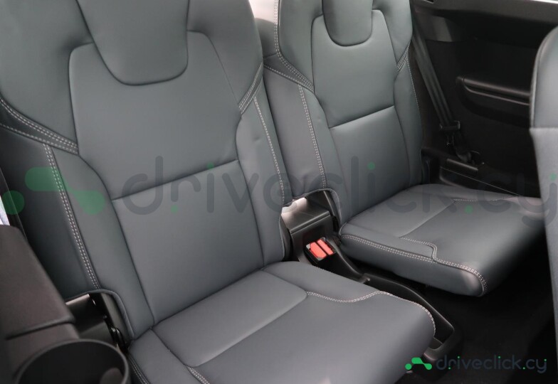 Volvo XC90 Серый