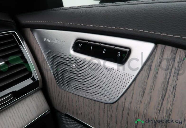 Volvo XC90 Серый