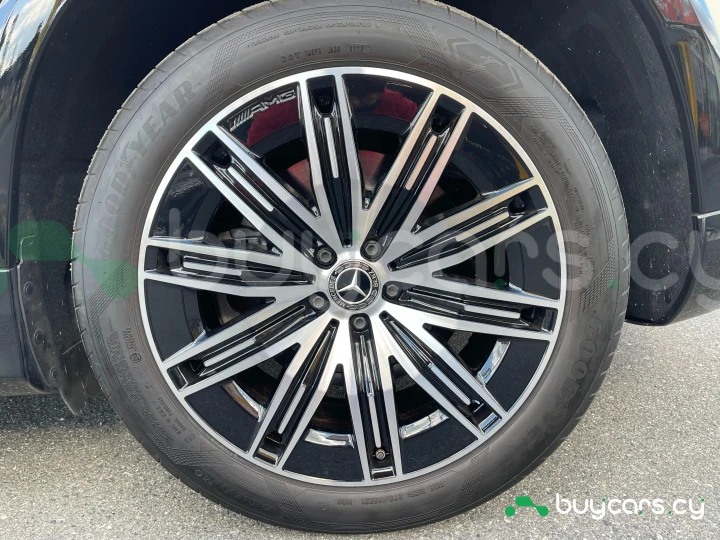 Mercedes EQS SUV White