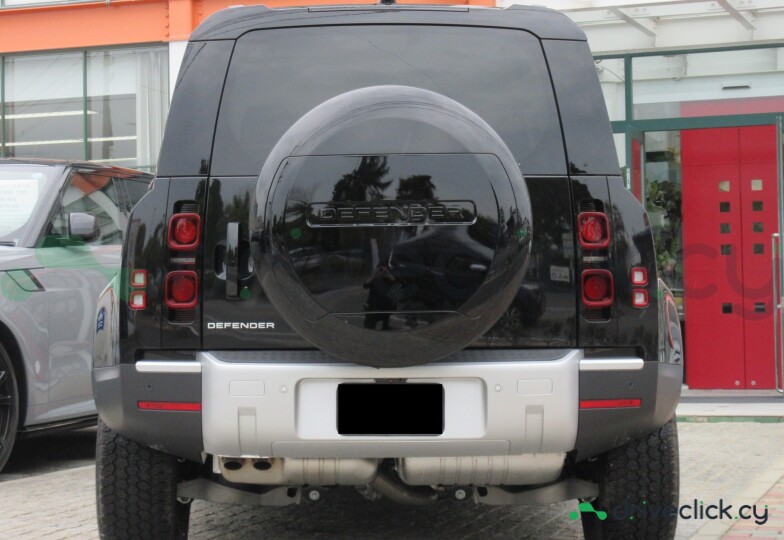 Land Rover Defender Black