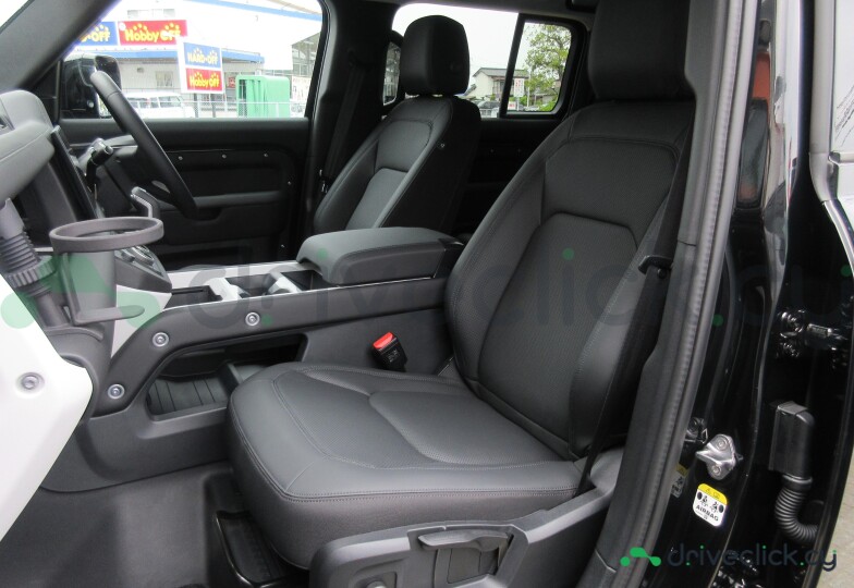 Land Rover Defender Black