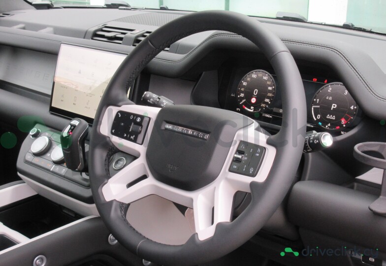 Land Rover Defender Black
