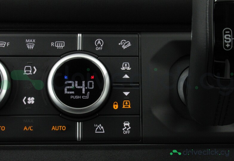 Land Rover Defender Black