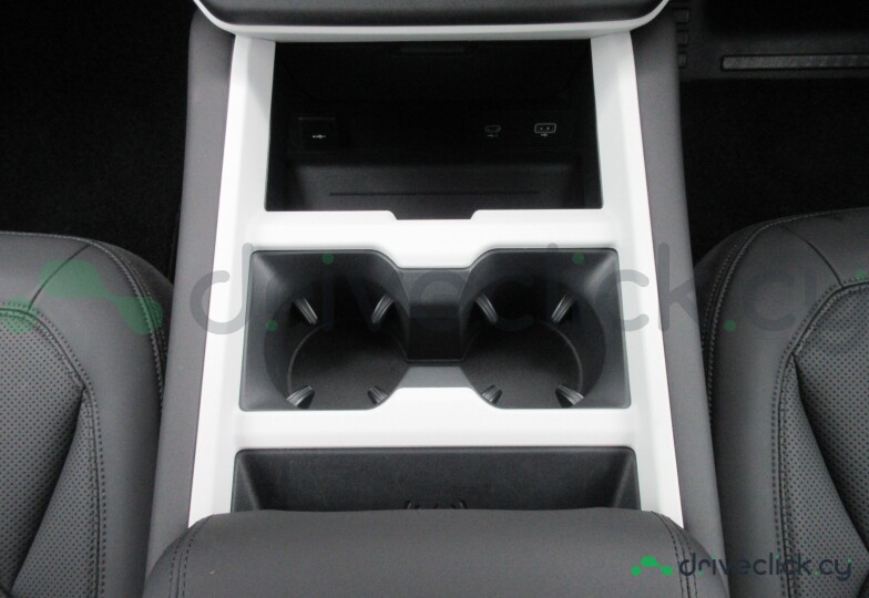 Land Rover Defender Black