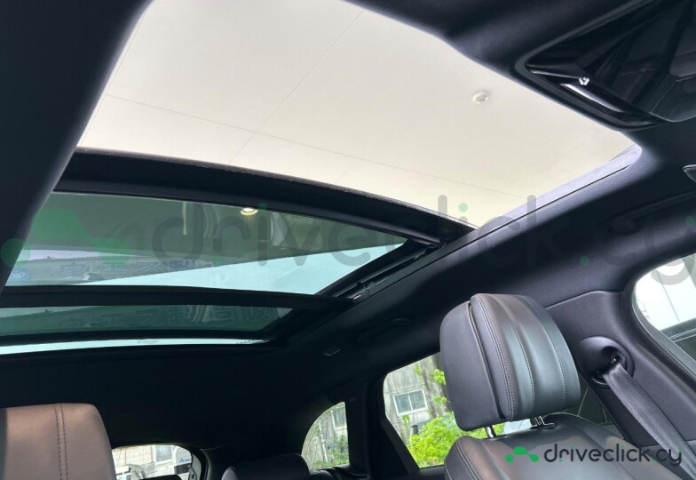 Land Rover Range Rover Velar Grey