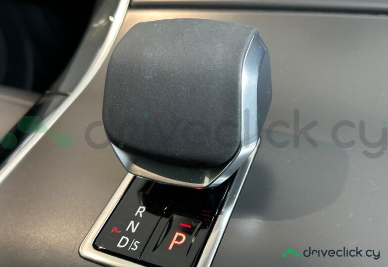 Land Rover Range Rover Velar Grey