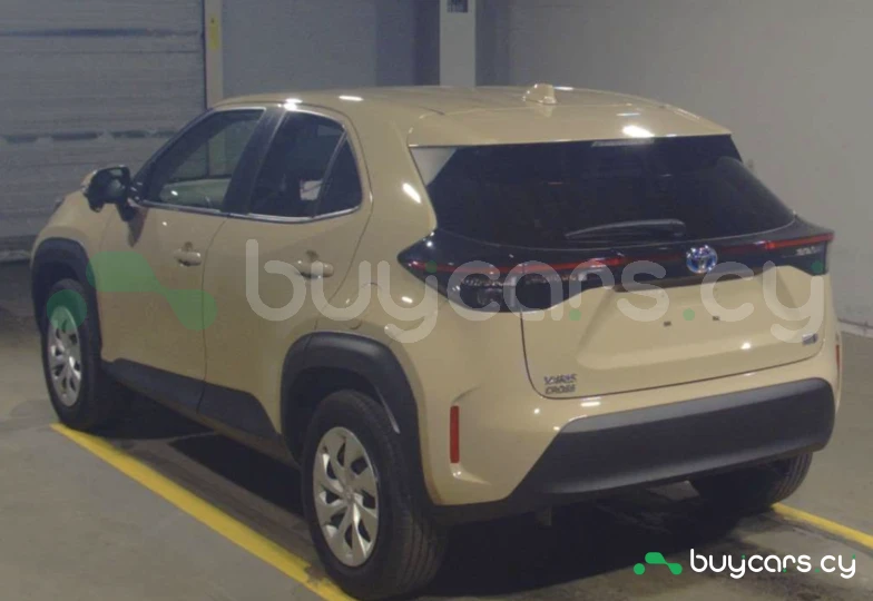 Toyota Yaris Cross Бежевый