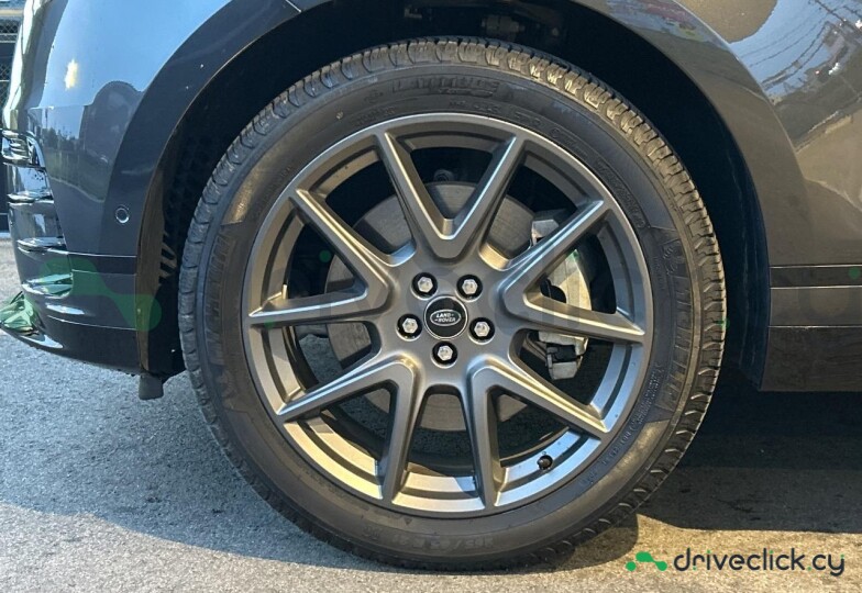 Land Rover Range Rover Velar Grey