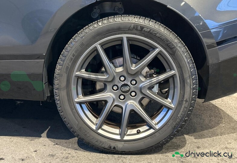 Land Rover Range Rover Velar Grey
