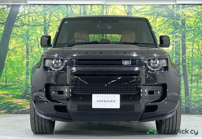 Land Rover Defender Black