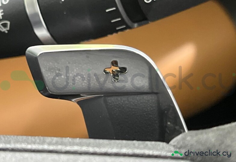 Land Rover Defender Black