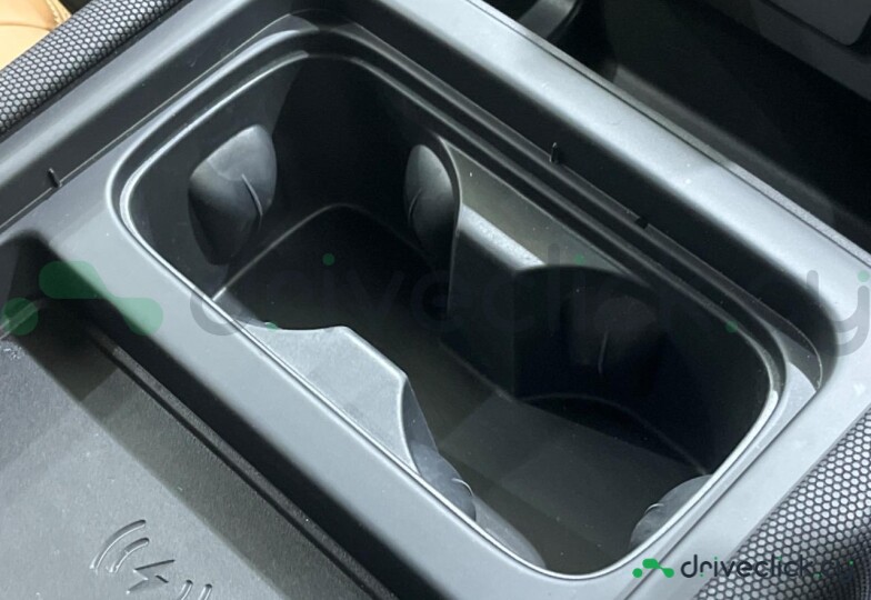 Land Rover Defender Black