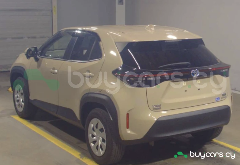 Toyota Yaris Cross Бежевый