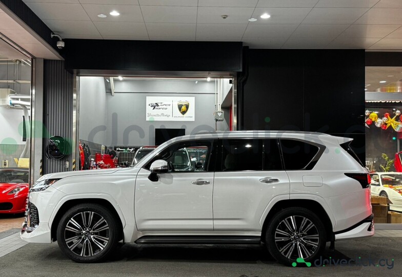 Lexus LX White