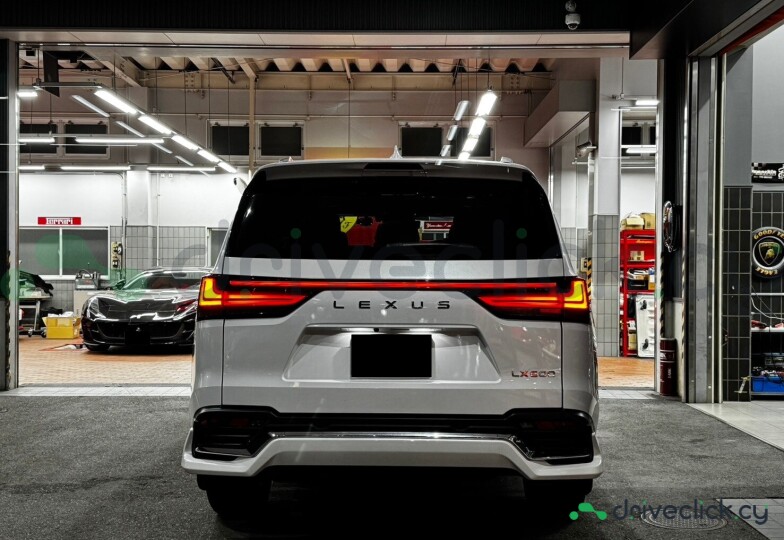 Lexus LX White