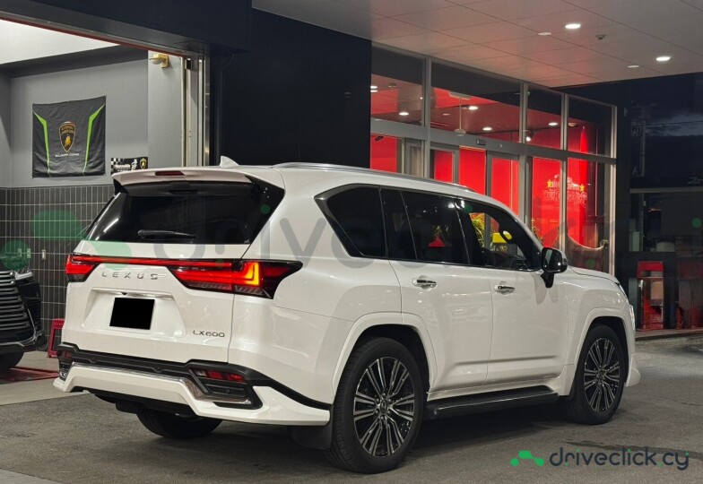 Lexus LX White