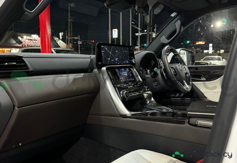 Lexus LX White