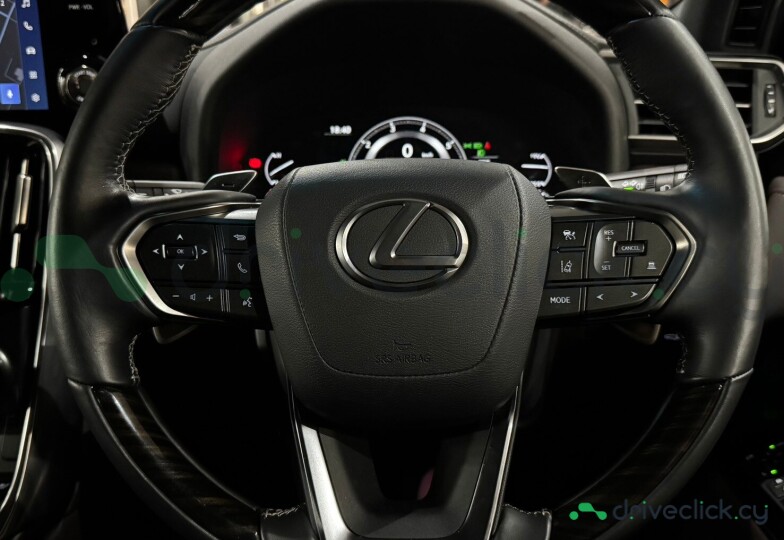 Lexus LX White