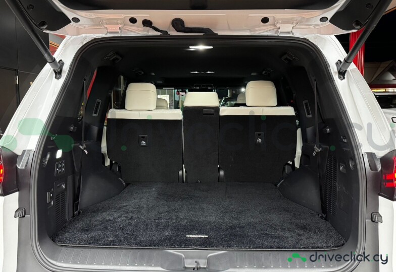 Lexus LX White