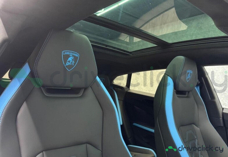 Lamborghini Urus Синий