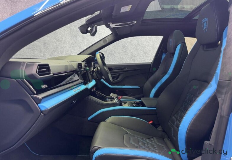 Lamborghini Urus Синий