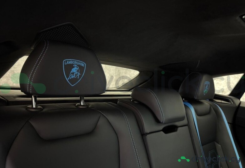 Lamborghini Urus Синий