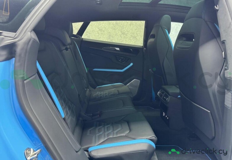 Lamborghini Urus Синий