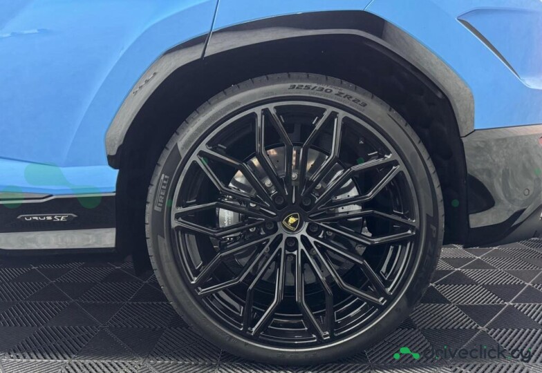 Lamborghini Urus Синий