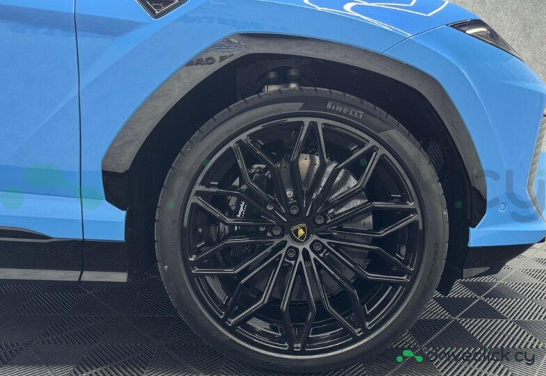 Lamborghini Urus Синий