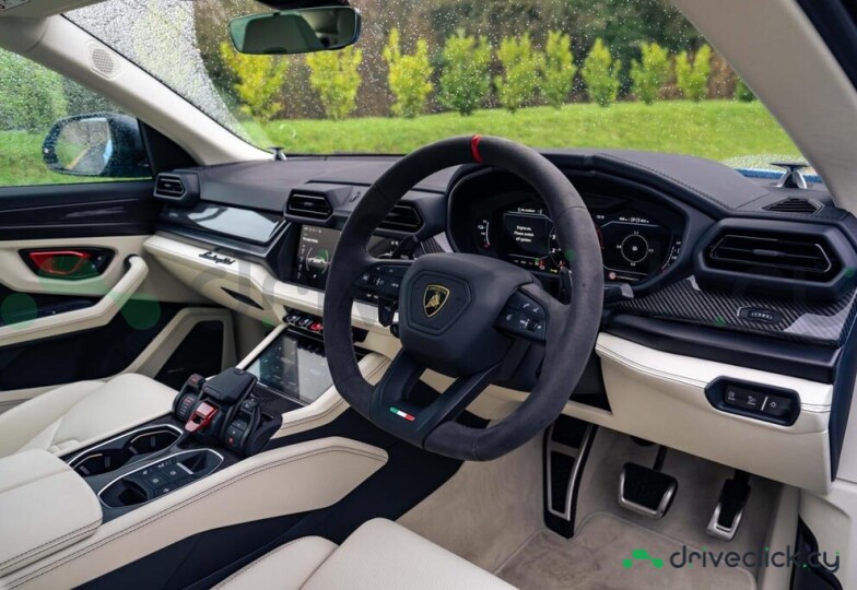 Lamborghini Urus Синий