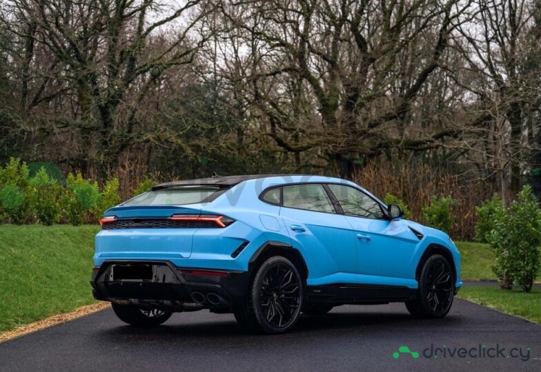 Lamborghini Urus Синий