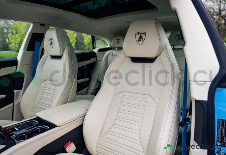 Lamborghini Urus Синий