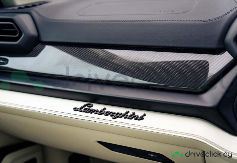 Lamborghini Urus Синий