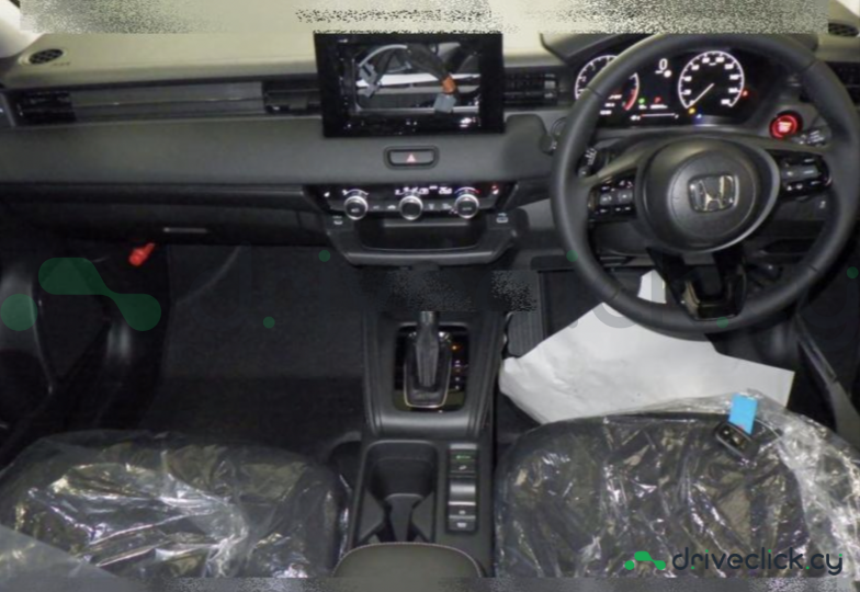Honda Vezel White