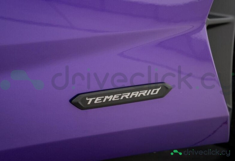 Lamborghini Temerario Purple