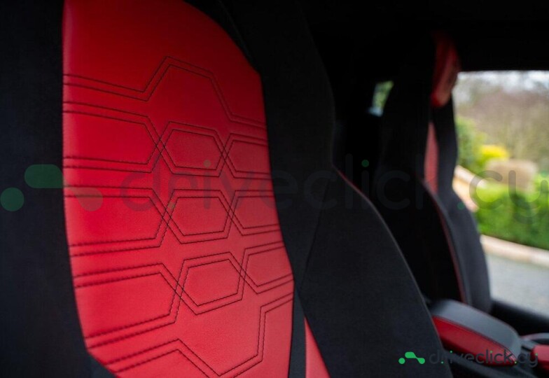 Lamborghini Revuelto Black