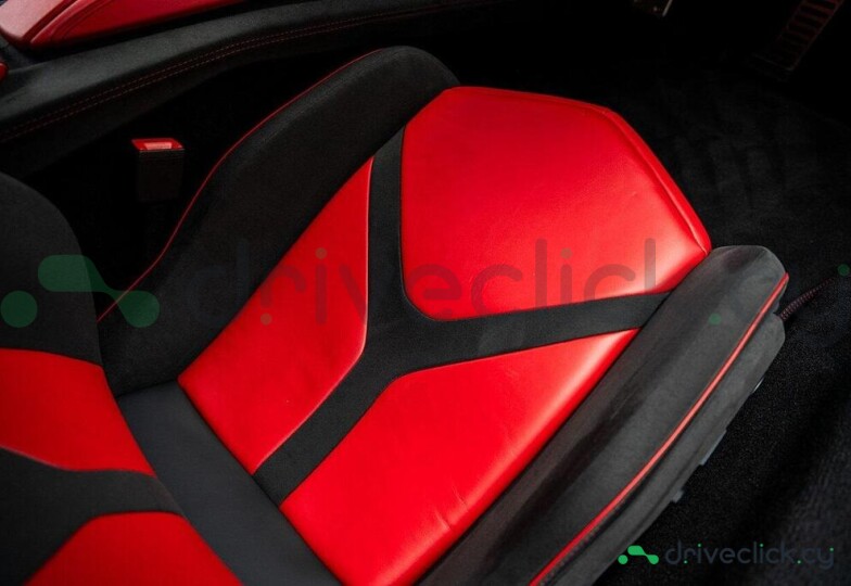 Lamborghini Revuelto Black