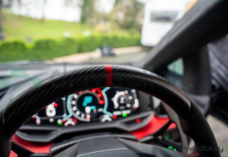 Lamborghini Revuelto Black