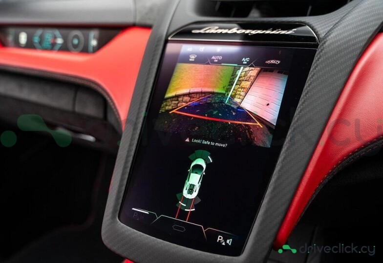 Lamborghini Revuelto Black
