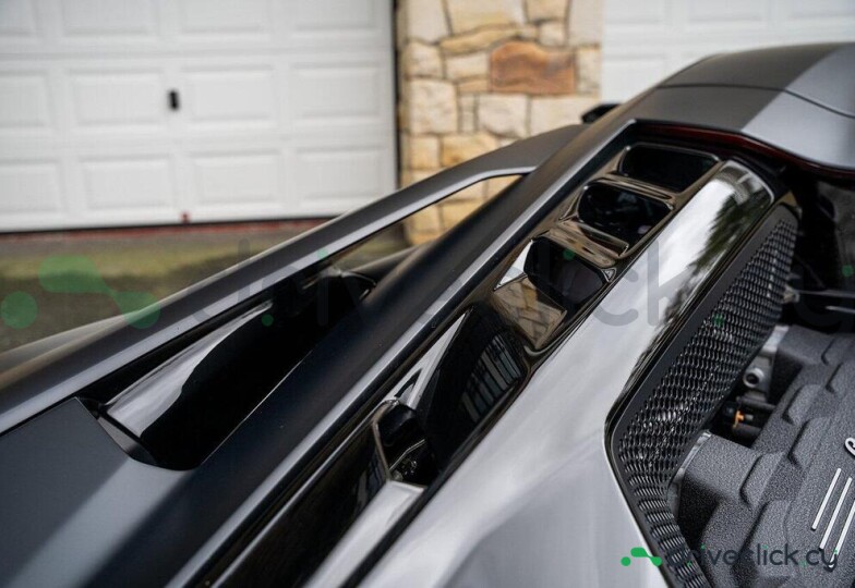 Lamborghini Revuelto Black