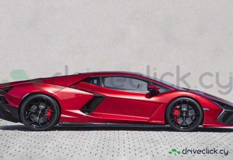 Lamborghini Revuelto Red