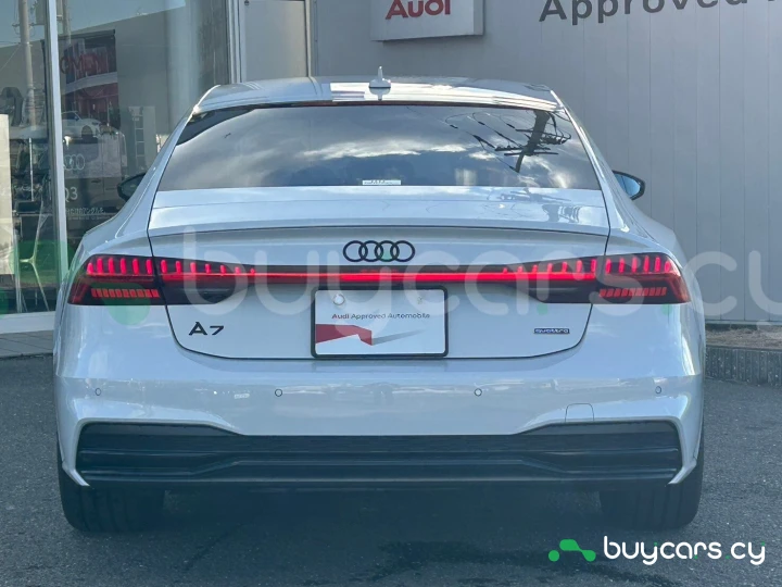 Audi A7 Белый