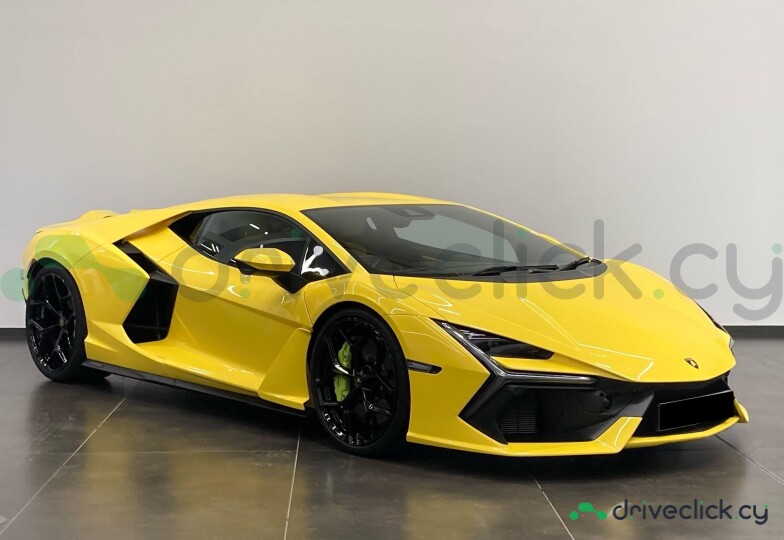 Lamborghini Revuelto Yellow