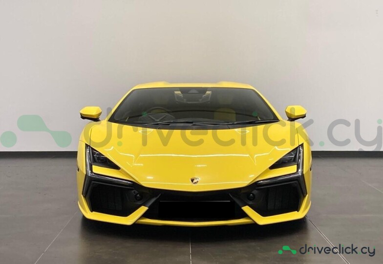 Lamborghini Revuelto Yellow