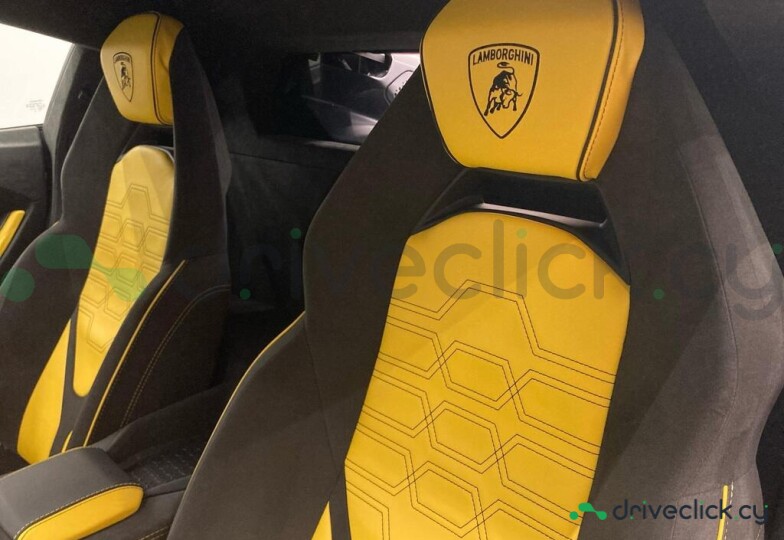 Lamborghini Revuelto Yellow